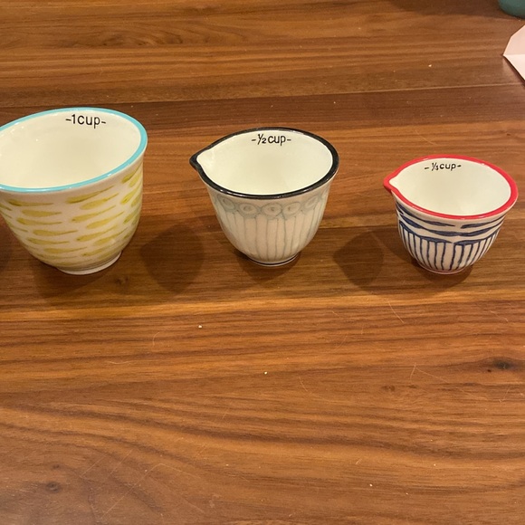 Creative Co-Op Striped Ceramic Measuring Cups - Picture 4 of 4